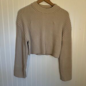 H&M Ribbed Mockneck Cropped Beige Thick Sweater Women’s Size Medium